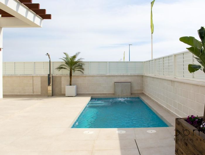 Image No.21-3 Bed Property for sale