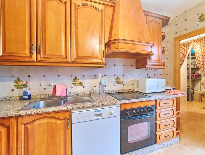 Image No.5-5 Bed Townhouse for sale