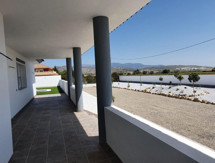 Image No.12-4 Bed Villa for sale