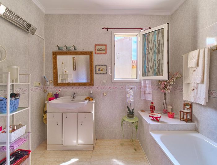 Image No.20-3 Bed Townhouse for sale