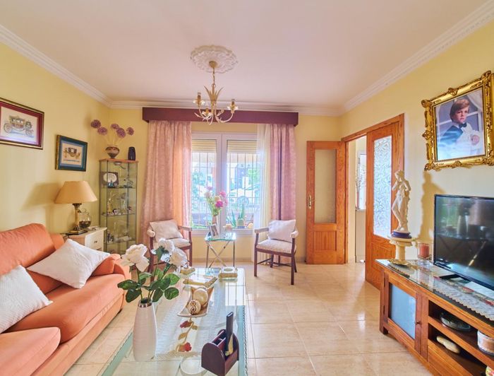 Image No.33-3 Bed Townhouse for sale