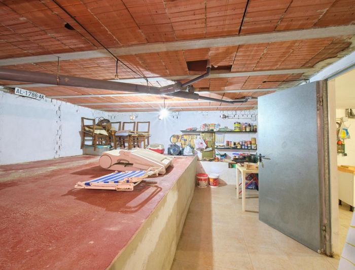 Image No.44-4 Bed Property for sale