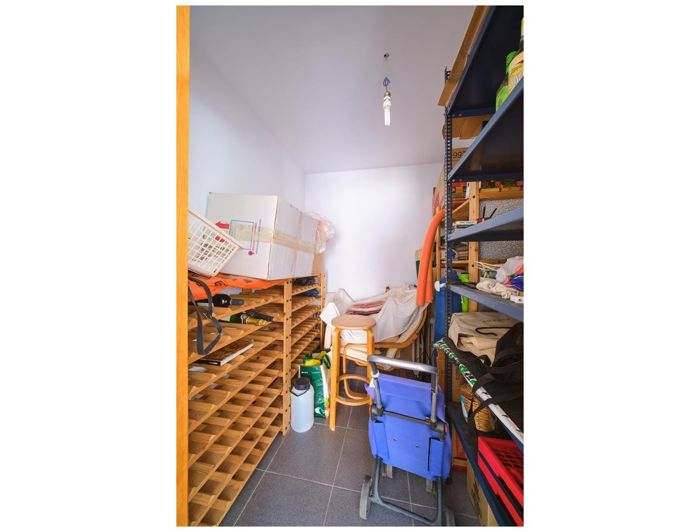 Image No.49-4 Bed Property for sale