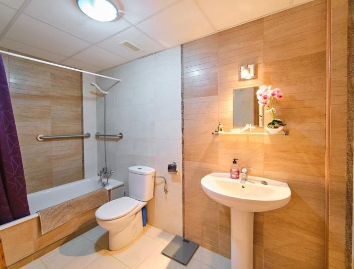 Image No.15-3 Bed Townhouse for sale