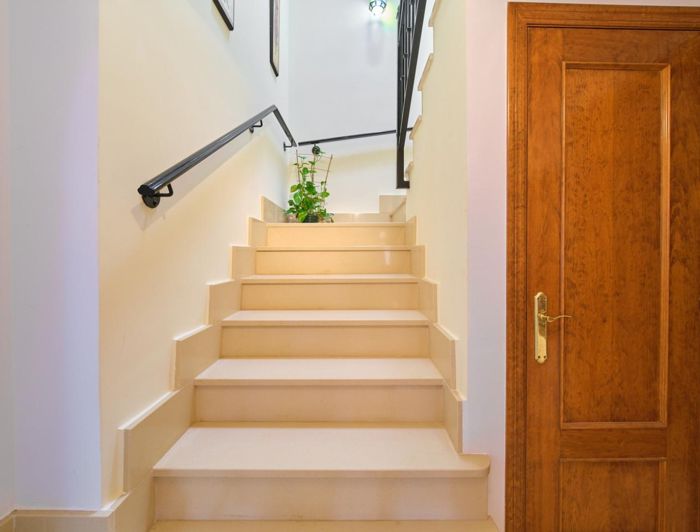 Image No.17-3 Bed Townhouse for sale