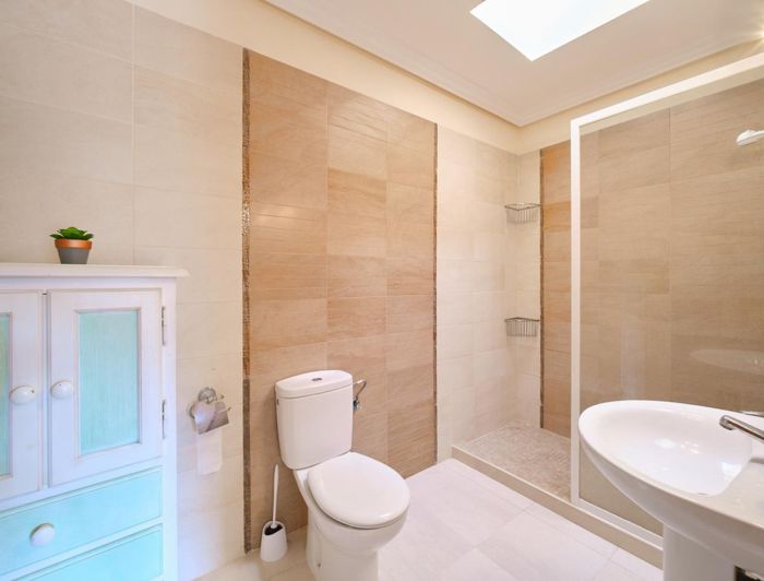 Image No.23-3 Bed Townhouse for sale