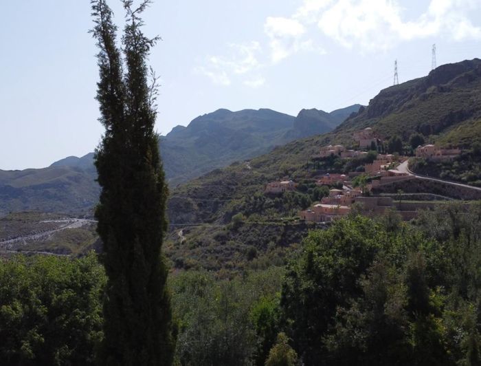 Image No.35-3 Bed Townhouse for sale