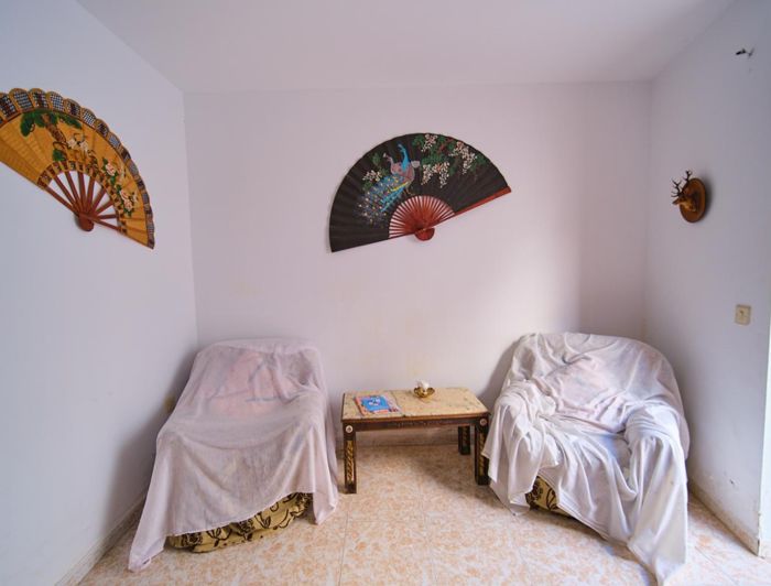 Image No.24-6 Bed Townhouse for sale