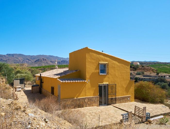 Image No.8-3 Bed Country House for sale