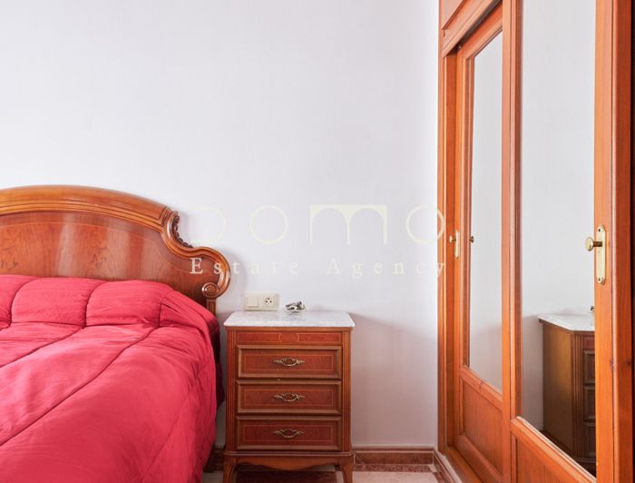 Image No.13-3 Bed Property for sale