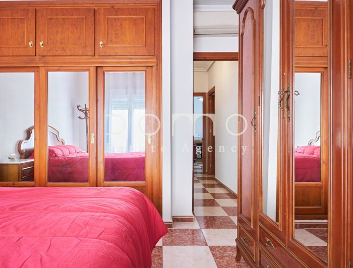 Image No.14-3 Bed Property for sale