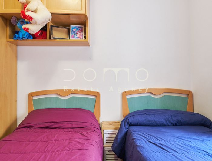 Image No.19-3 Bed Property for sale