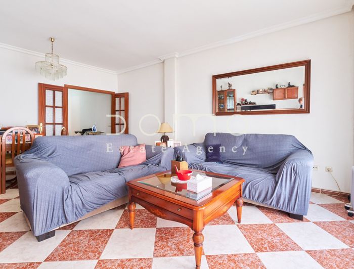 Image No.5-3 Bed Property for sale