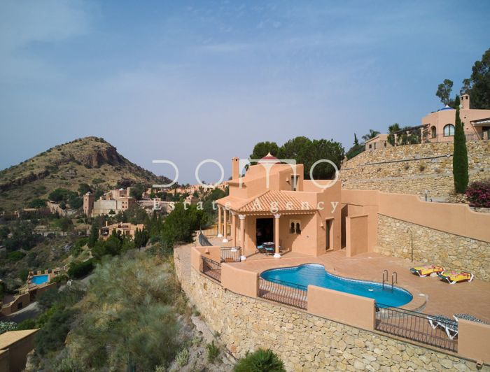 Image No.2-3 Bed Property for sale