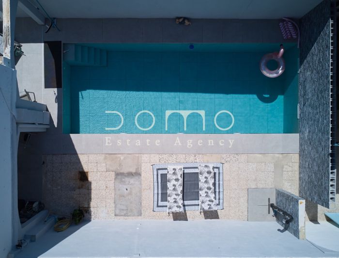 Image No.3-6 Bed Property for sale