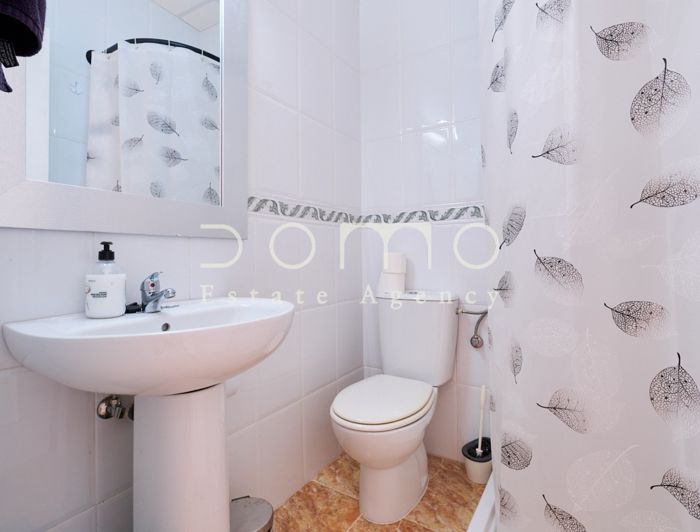 Image No.39-6 Bed Property for sale