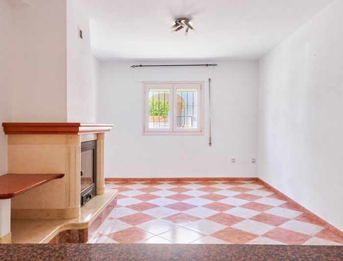 Image No.14-4 Bed Property for sale