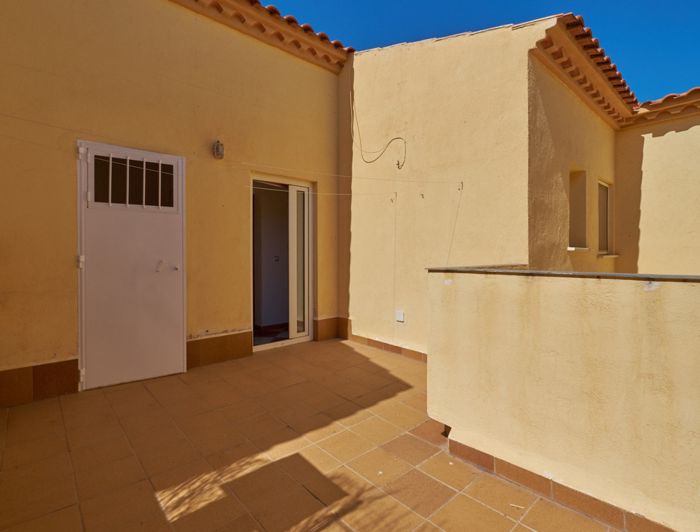 Image No.33-4 Bed Property for sale