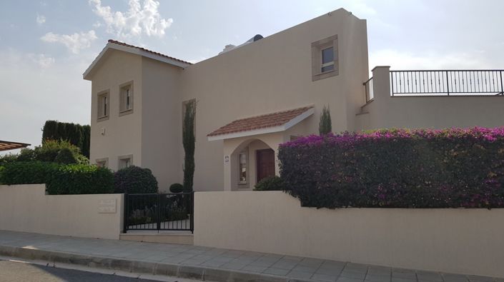 Image No.3-3 Bed Villa for sale