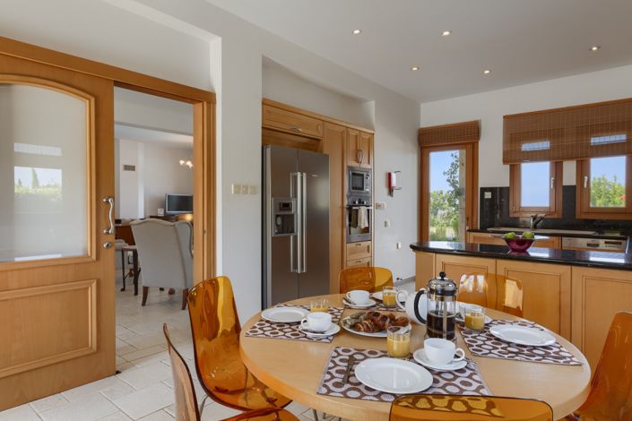 Image No.10-5 Bed Villa for sale