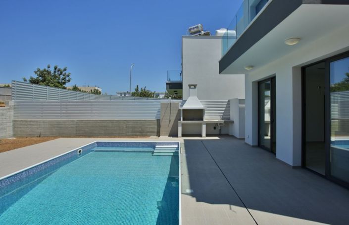 Image No.8-3 Bed Villa for sale