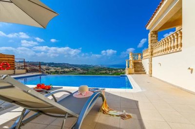 Detached Villa For Sale  in  Kissonerga