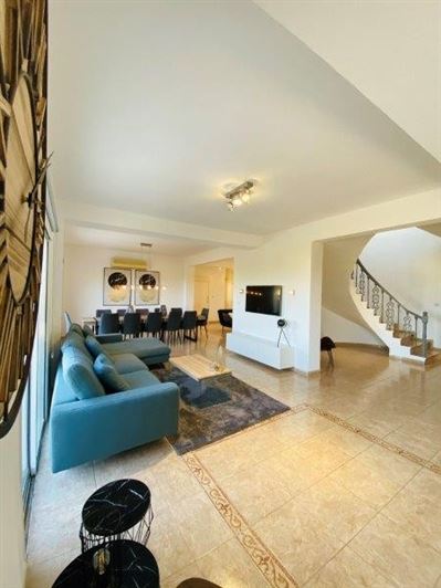 Image No.10-5 Bed Villa for sale