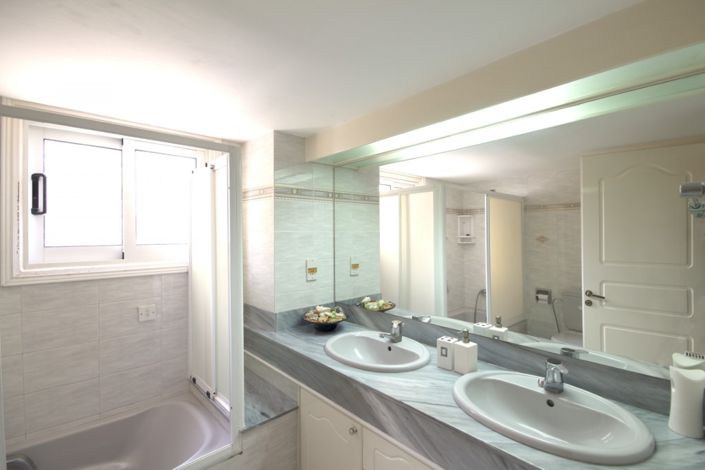 Image No.6-3 Bed Villa for sale