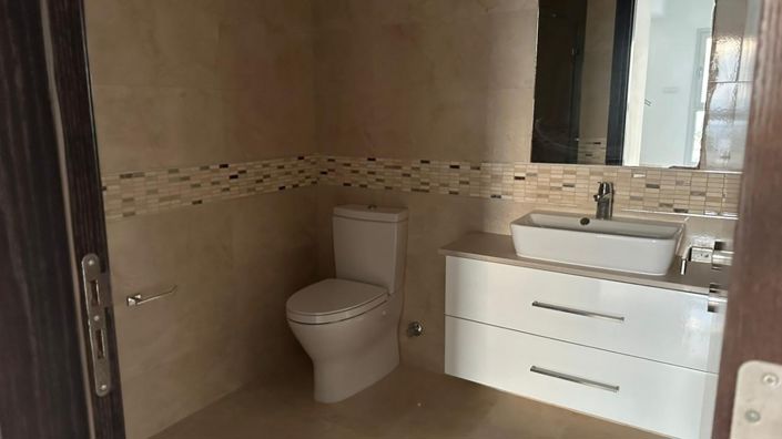 Image No.7-3 Bed Villa for sale