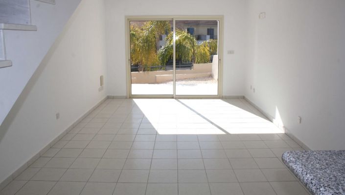 Image No.2-2 Bed Townhouse for sale