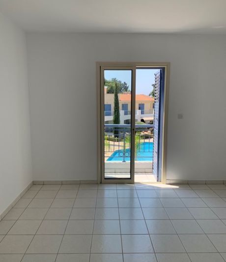 Image No.4-2 Bed Townhouse for sale