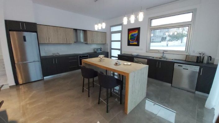 Image No.9-3 Bed Villa for sale