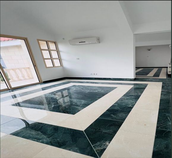 Image No.8-5 Bed Villa for sale