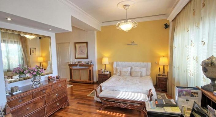 Image No.10-5 Bed Villa for sale