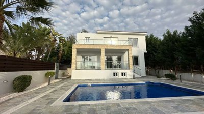 5 Bed Villa for sale