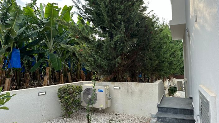 Image No.10-5 Bed Villa for sale