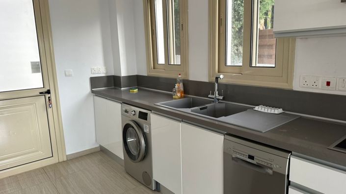 Image No.6-4 Bed Bungalow for sale