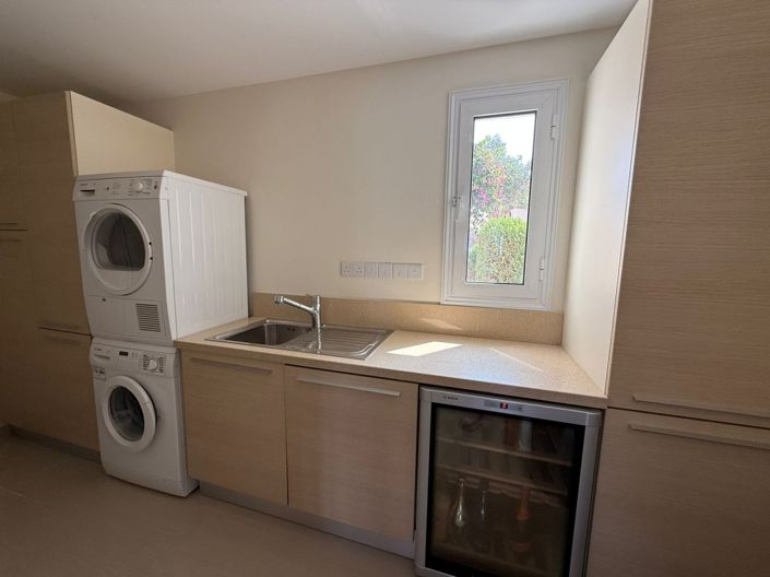 Image No.4-4 Bed Bungalow for sale