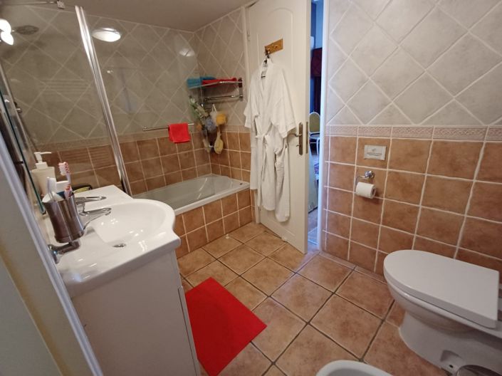 Image No.8-4 Bed Villa for sale