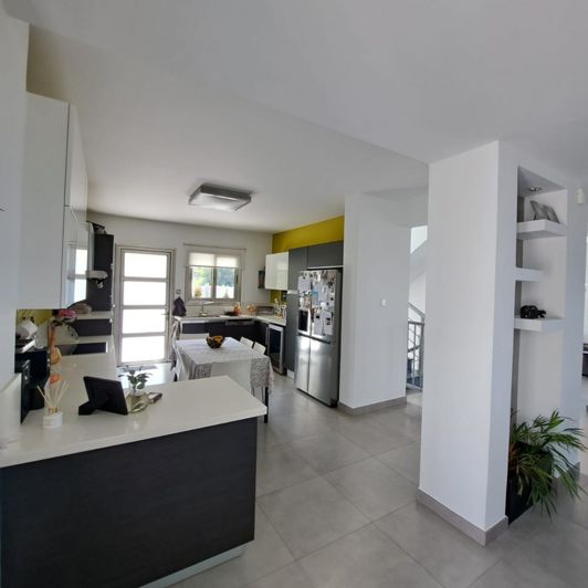 Image No.6-5 Bed Villa for sale