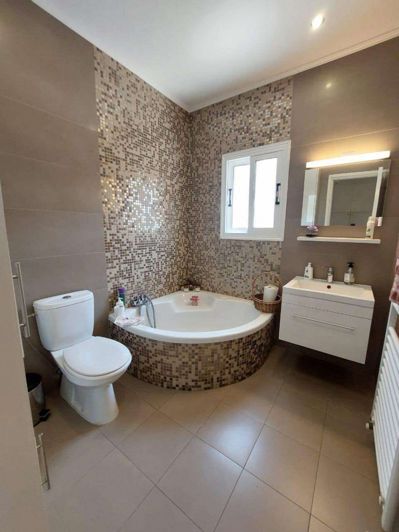 Image No.7-3 Bed Villa for sale