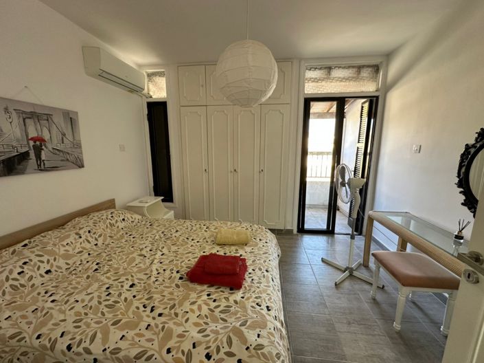 Image No.8-2 Bed Townhouse for sale