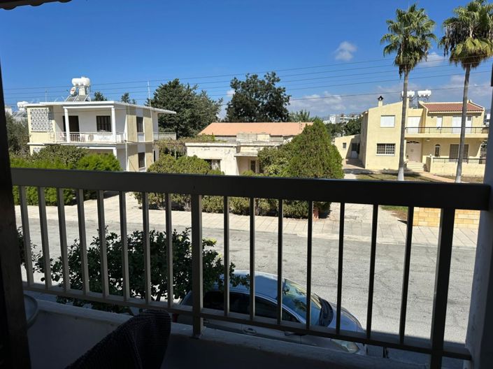 Image No.9-2 Bed Townhouse for sale