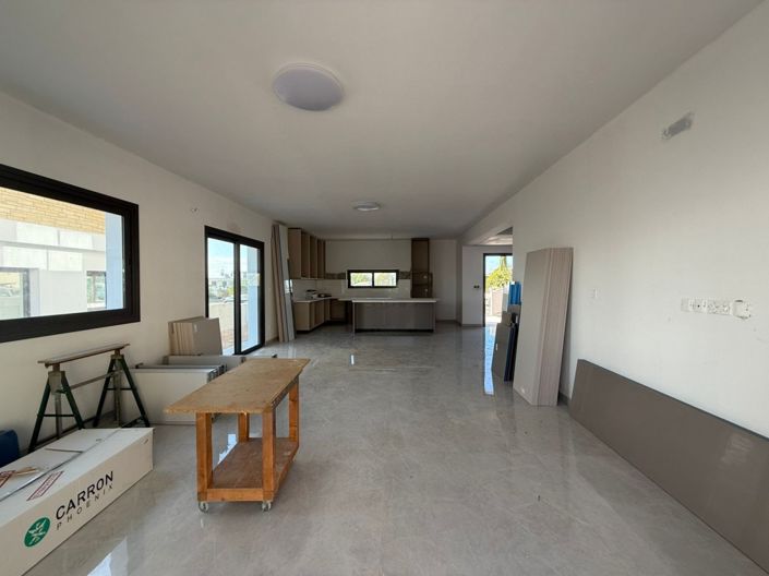 Image No.5-3 Bed Villa for sale