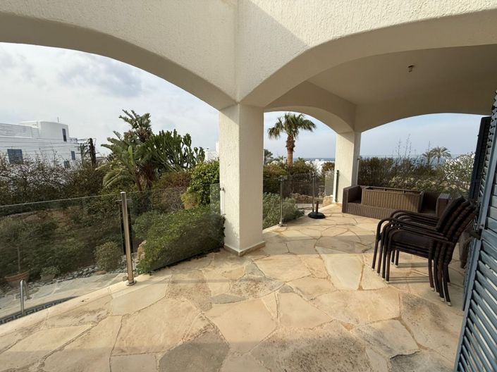 Image No.2-Villa de 5 chambres à vendre à Chlorakas