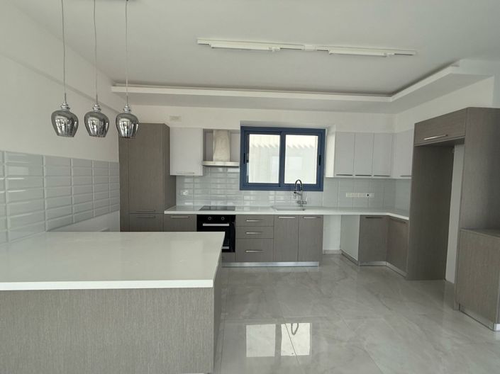 Image No.7-3 Bed Villa for sale