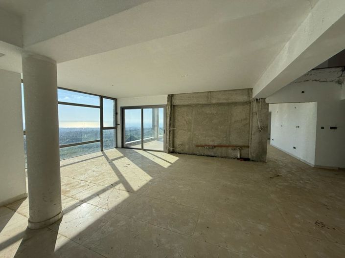 Image No.3-6 Bed Villa for sale