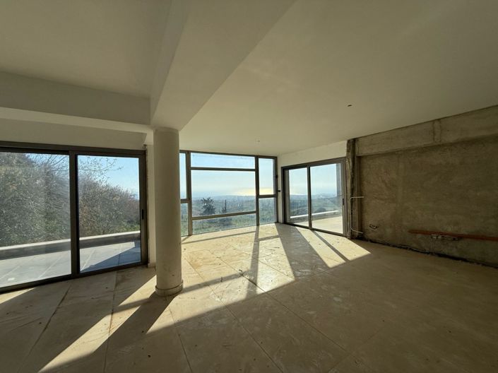 Image No.7-6 Bed Villa for sale