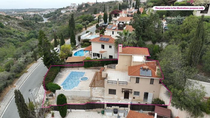 Image No.3-3 Bed Villa for sale