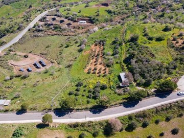 Residential Land For Sale  in  Drouseia